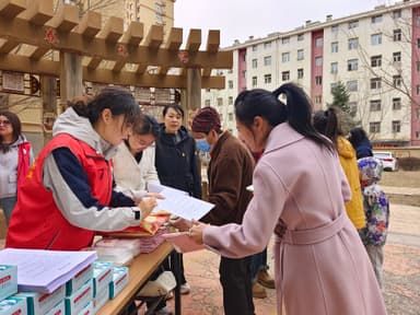 林西县林西镇南街服务站：共建美好家园 开门问计民生