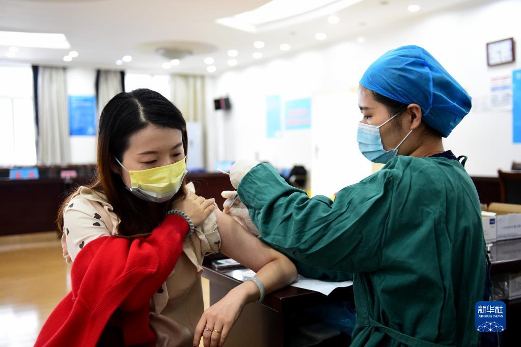 安徽合肥：启动接种新冠疫苗加强针接种工作