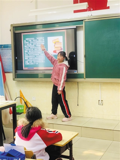 举办读书节、作家与学生面对面，学校打造书香校园……新学期，北京中小学生多了些“书卷气”