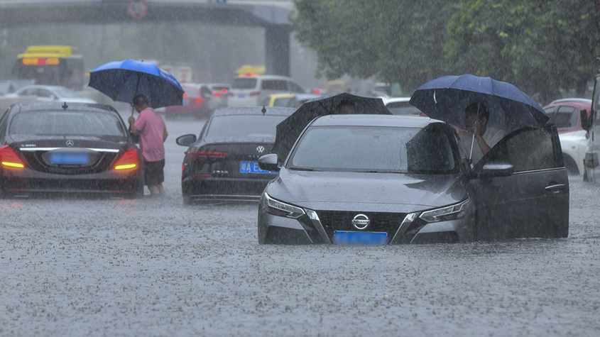 台风“马鞍”携风雨影响琼岛 海口发布暴雨红色预警