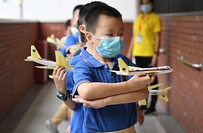 广州全市中小学校开展暑假校内托管服务