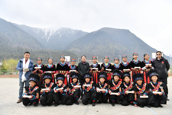 “U+校餐计划”公益行动走进西藏米林